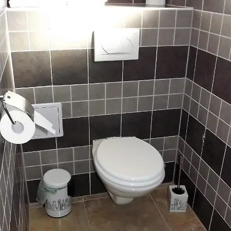 Inviting 14 Sleeps 3 Guests Apartmán *