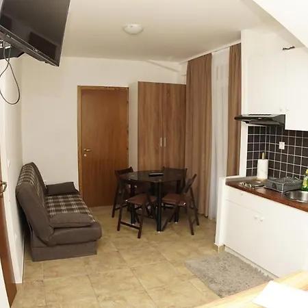 Apartmán Inviting 14 Sleeps 3 Guests
