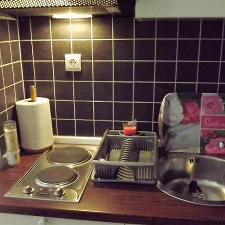 Inviting 14 Sleeps 3 Guests Apartman